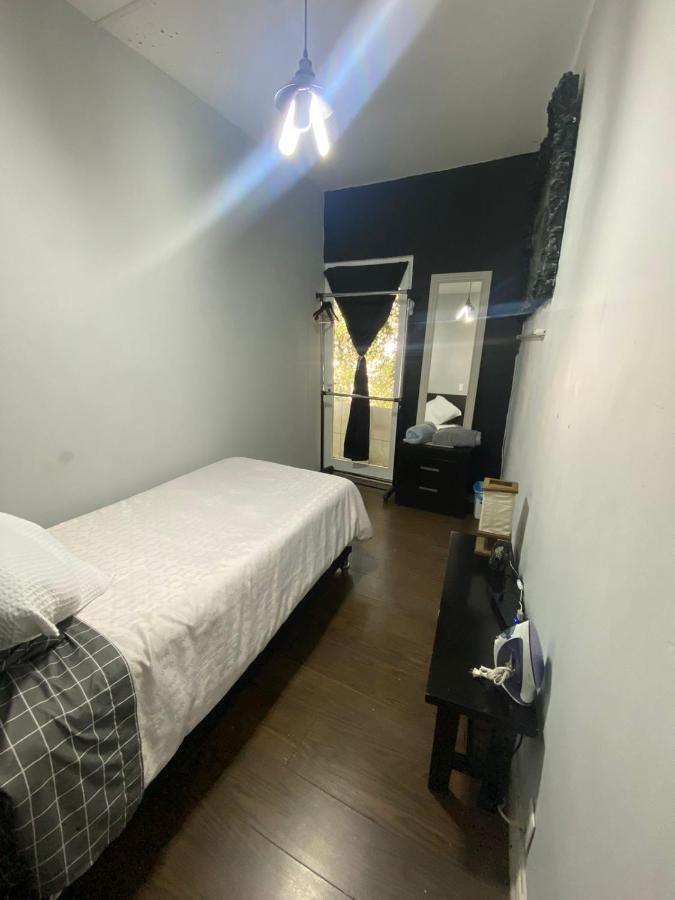 Hostal Letys Place Emilio メキシコシティ エクステリア 写真