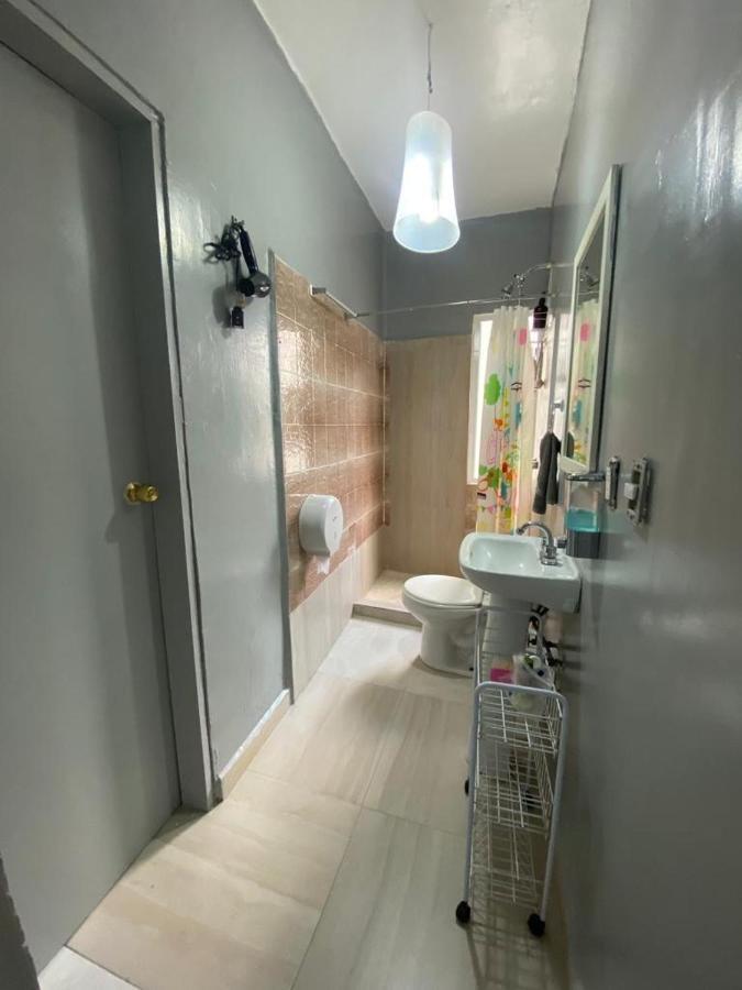 Hostal Letys Place Emilio メキシコシティ エクステリア 写真